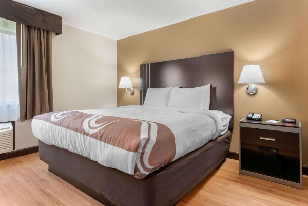 Quality Inn image 11
